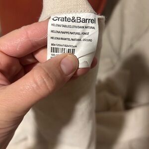 Crate&Barrel Linen Tablecloth Helena 100 % Linen 60 x 120